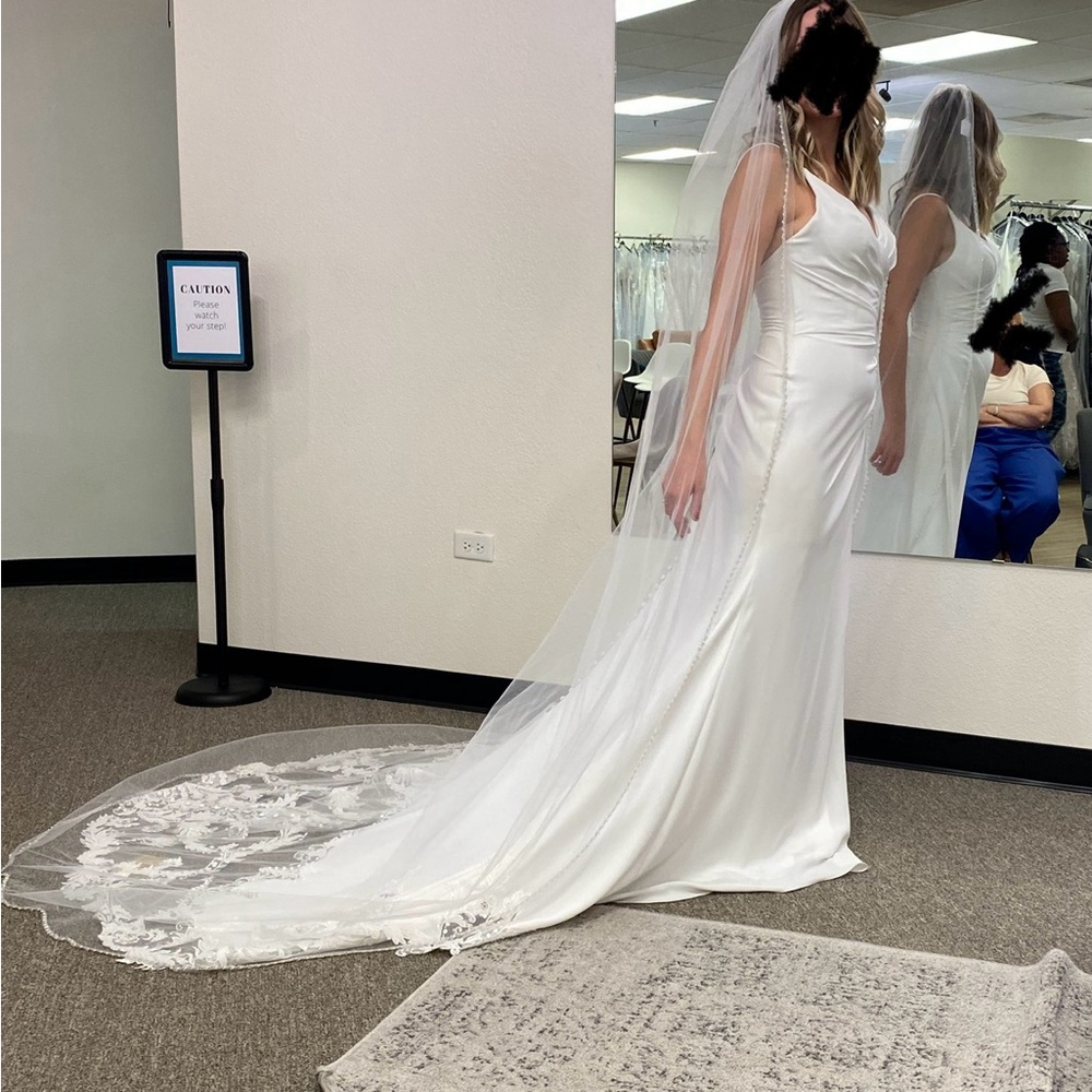 BNWT PRISTINE PRIVATE LABEL WEDDING DRESS SZ 4